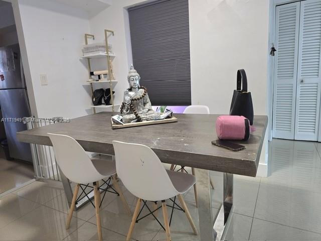 VILLAGE AT DADELAND CONDO - Residential