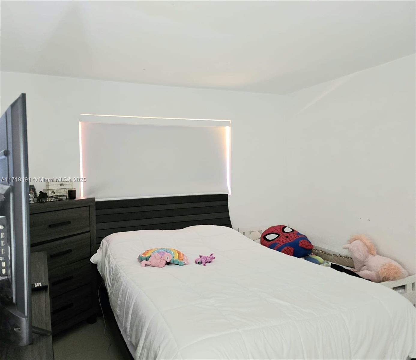 VILLAGE AT DADELAND CONDO - Residential