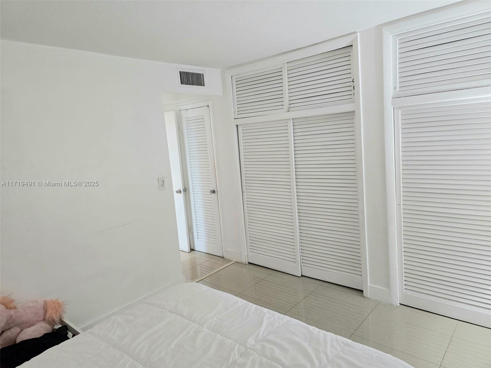 VILLAGE AT DADELAND CONDO - Residential