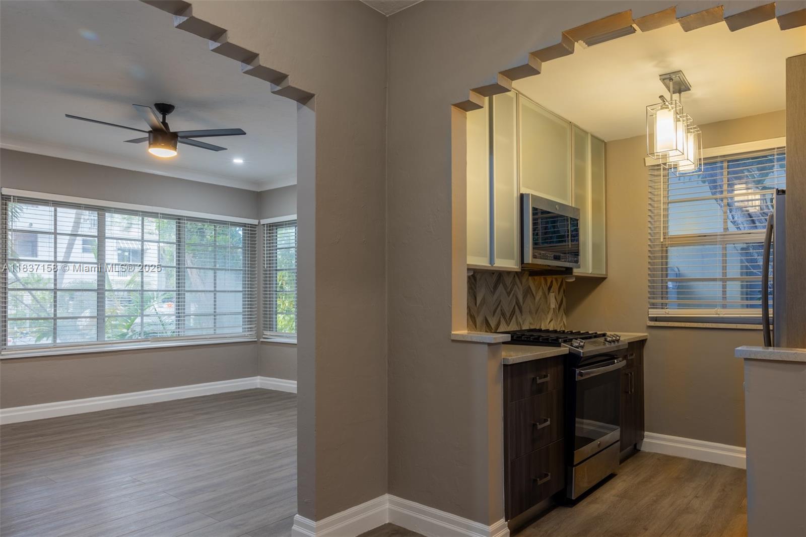 RESIDENCE 1611 CONDO - Residential