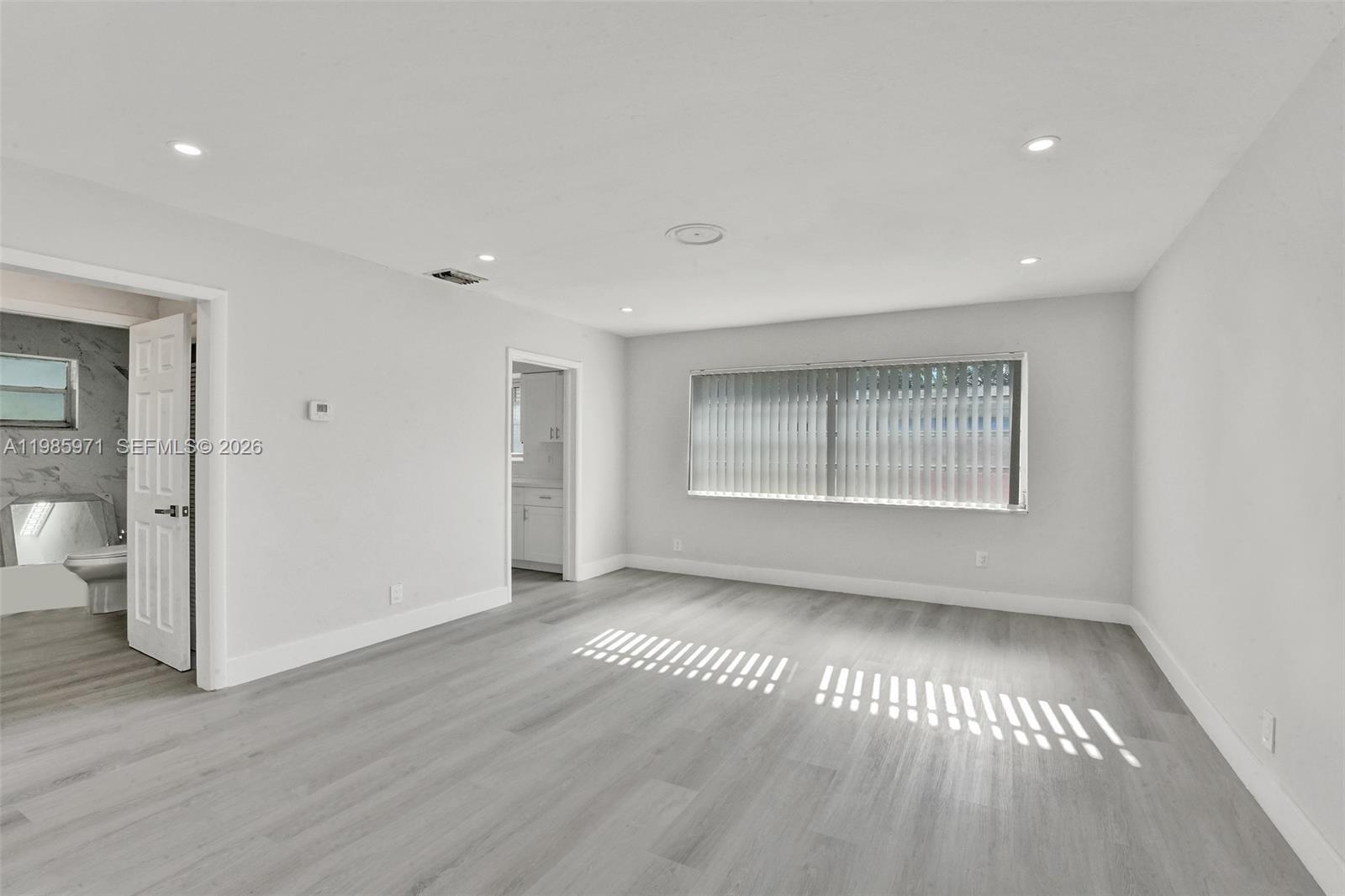 HOLLYWOOD BEACH HEIGHTS S - Residential Lease