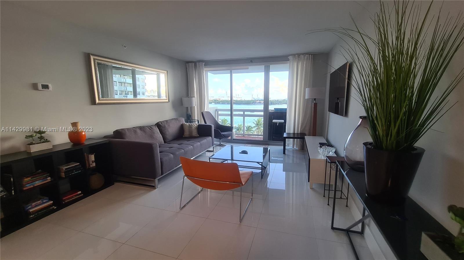 FLAMINGO SOUTH BEACH I CO - Residential Lease