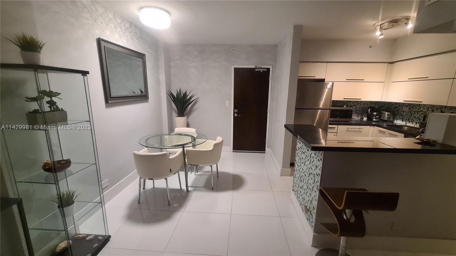 FLAMINGO SOUTH BEACH I CO - Residential Lease