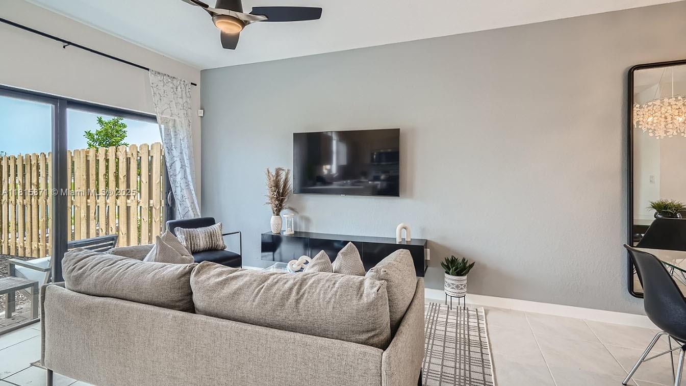 Palm Cay - Residential