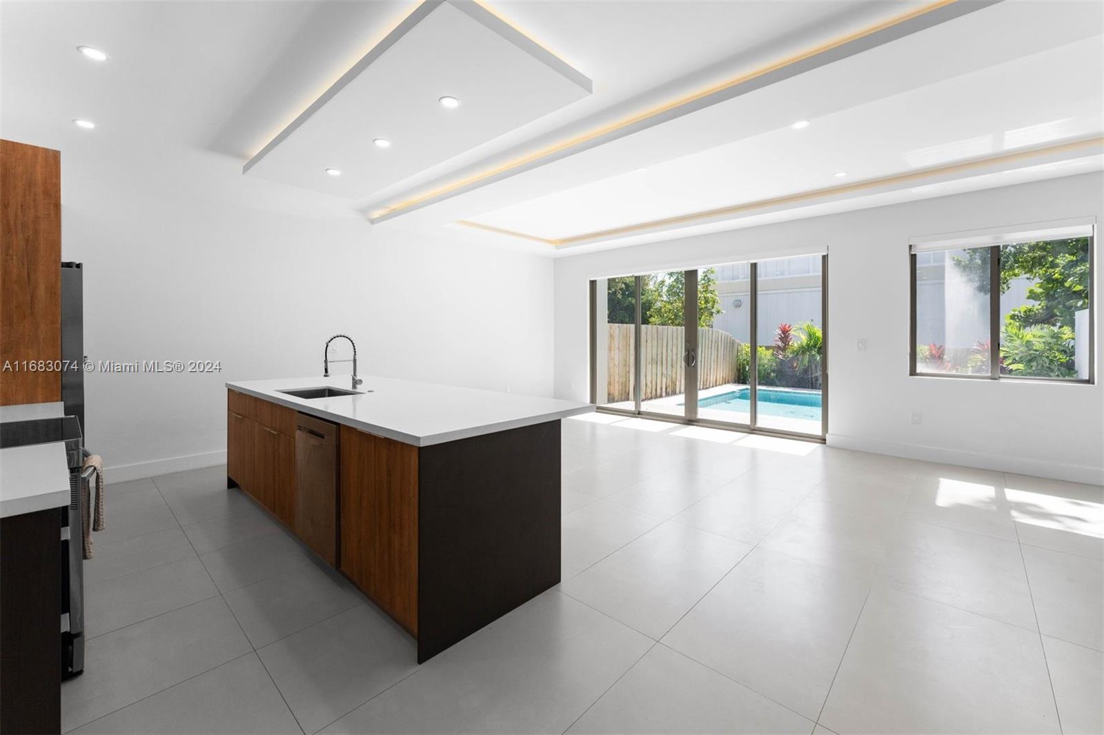 WOODLAWN - Residential