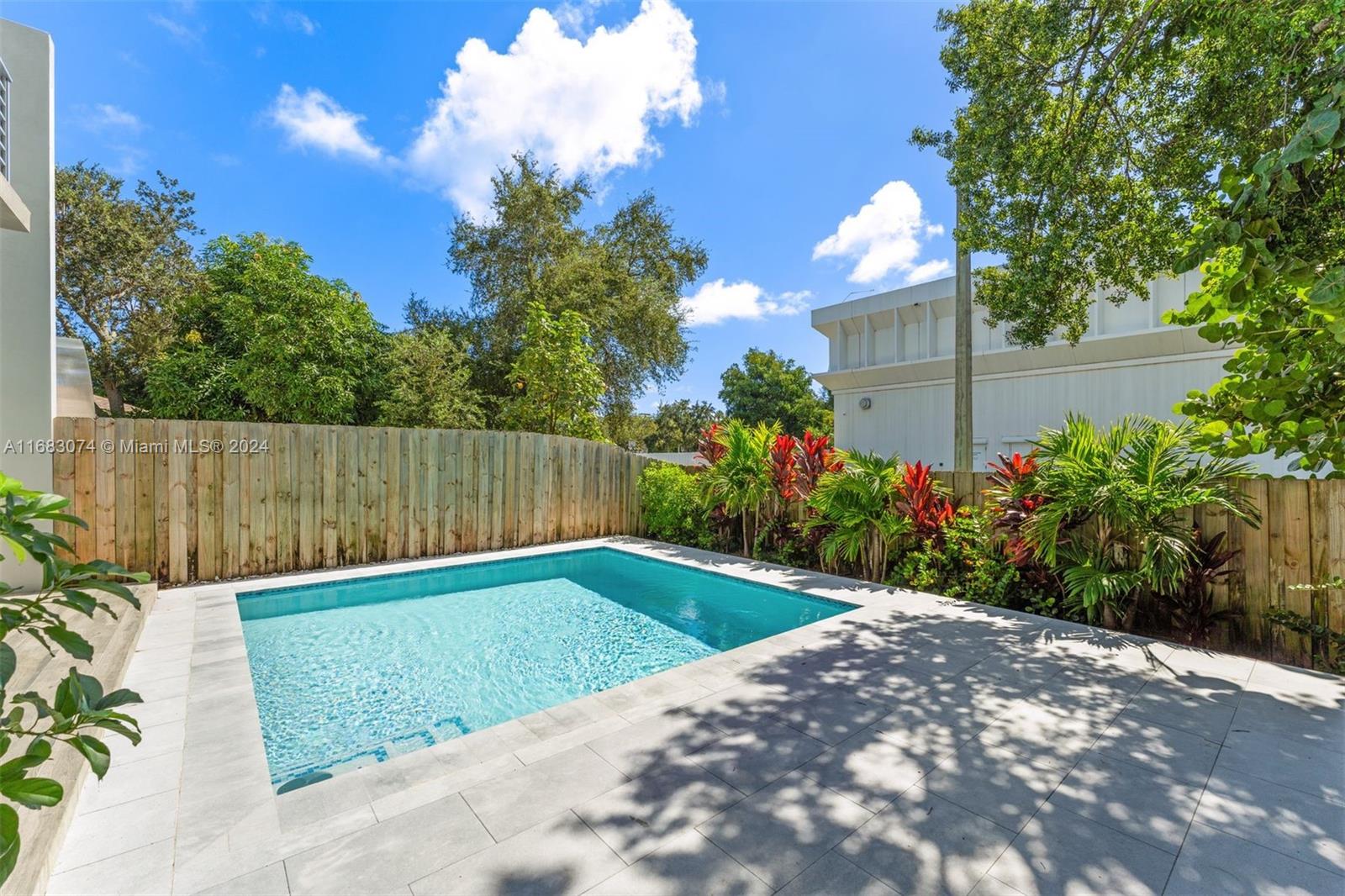 WOODLAWN - Residential