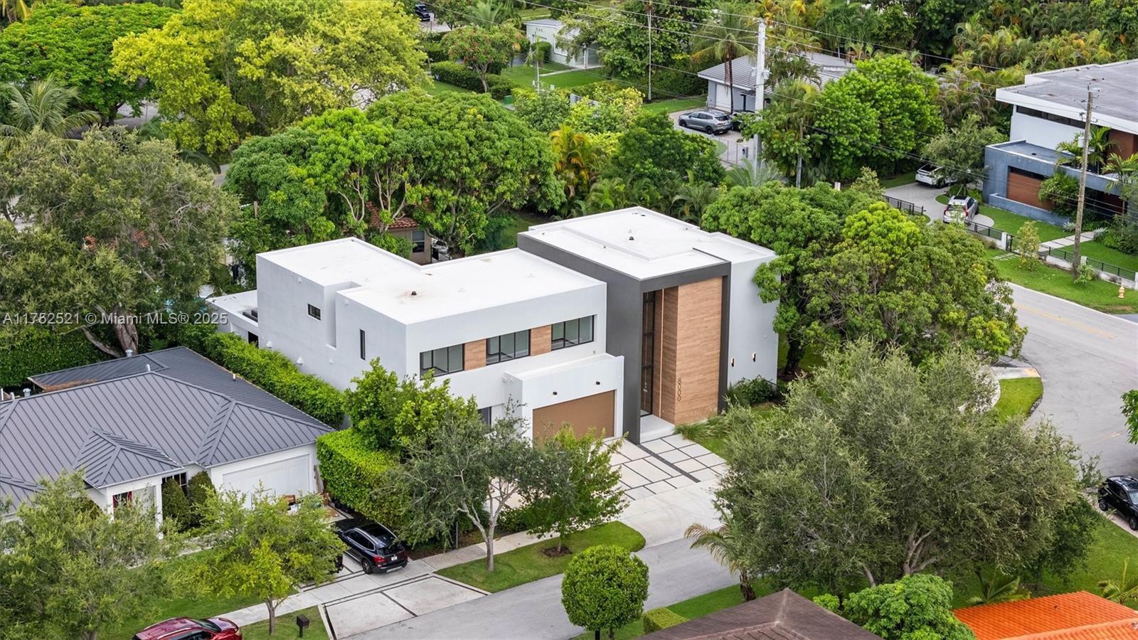 BEVERLY GARDENS - Residential
