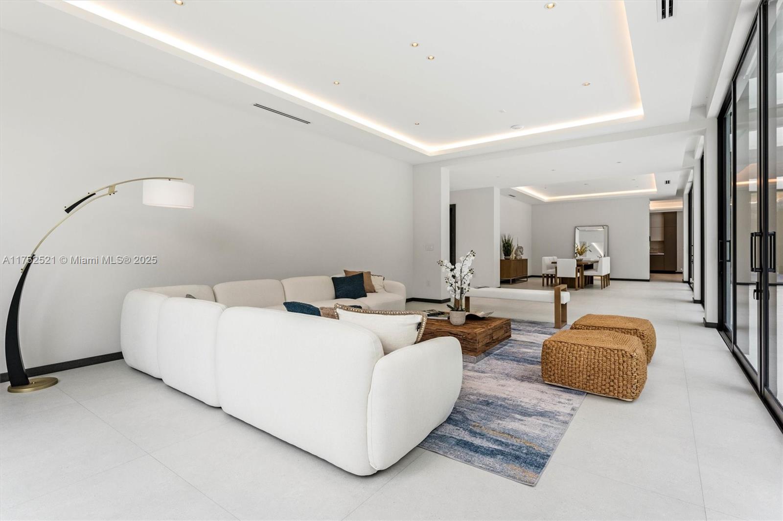 BEVERLY GARDENS - Residential