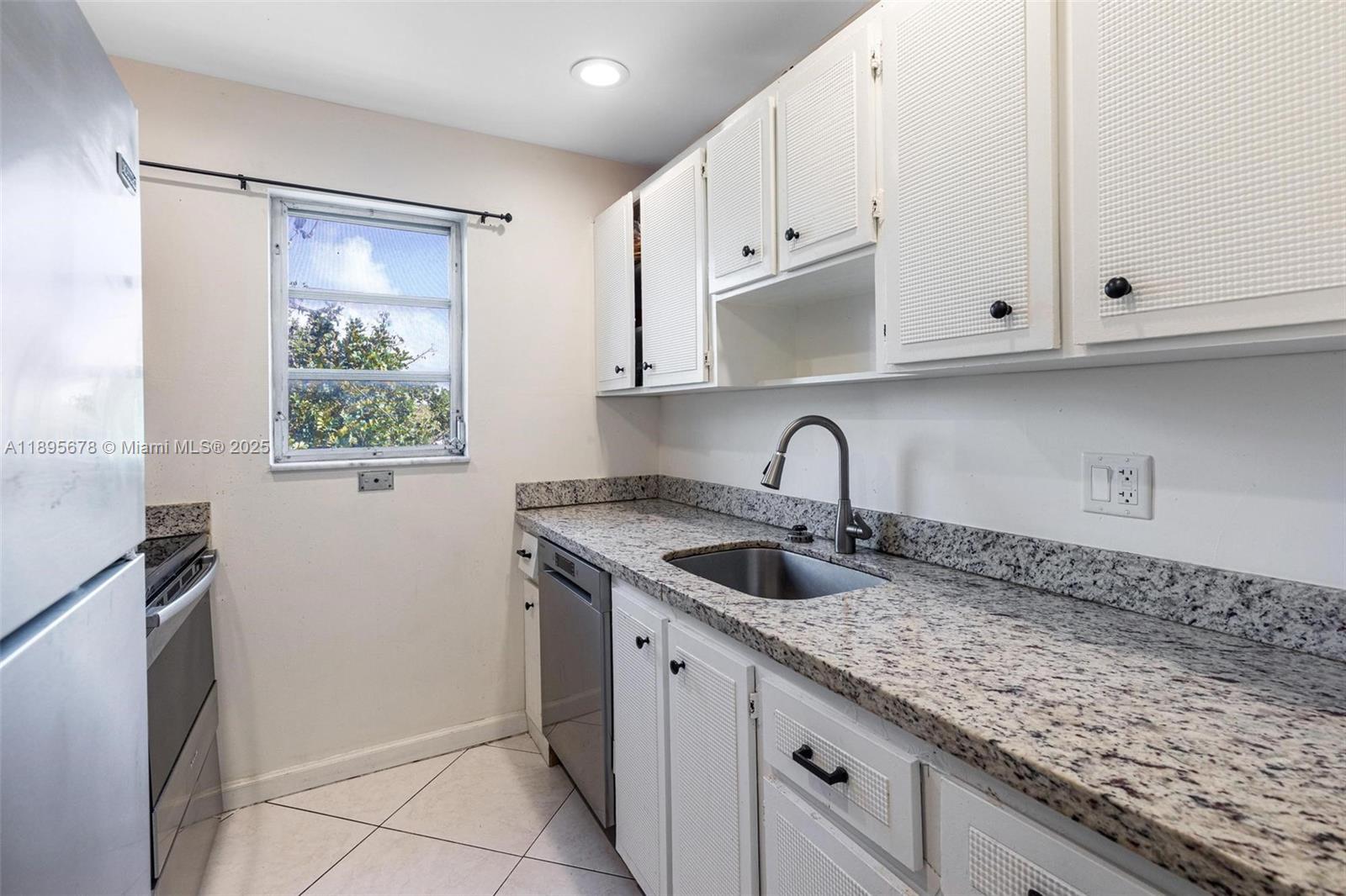 PRINCETON CONDOMINIUM - Residential
