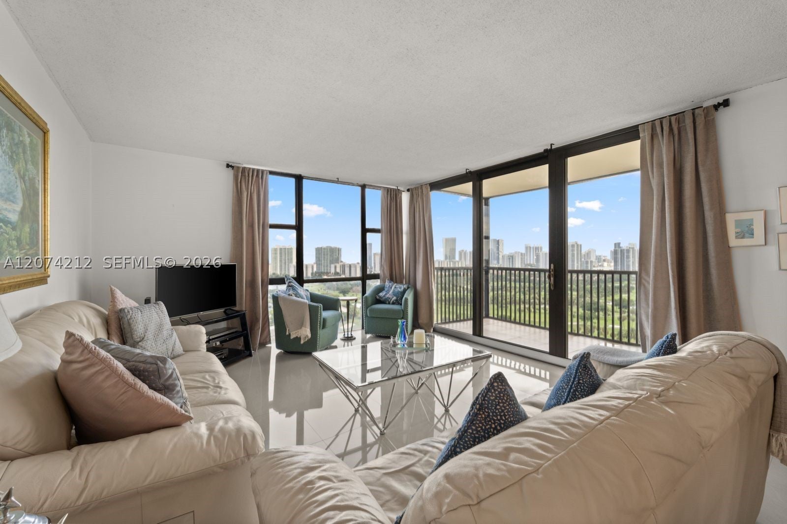 20379 W Country Club Dr 2433
