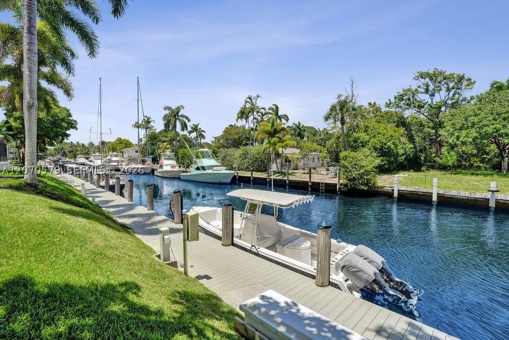 Photo of 1101 River Reach Dr #511, Fort Lauderdale, FL 33315 (MLS # A12070579)