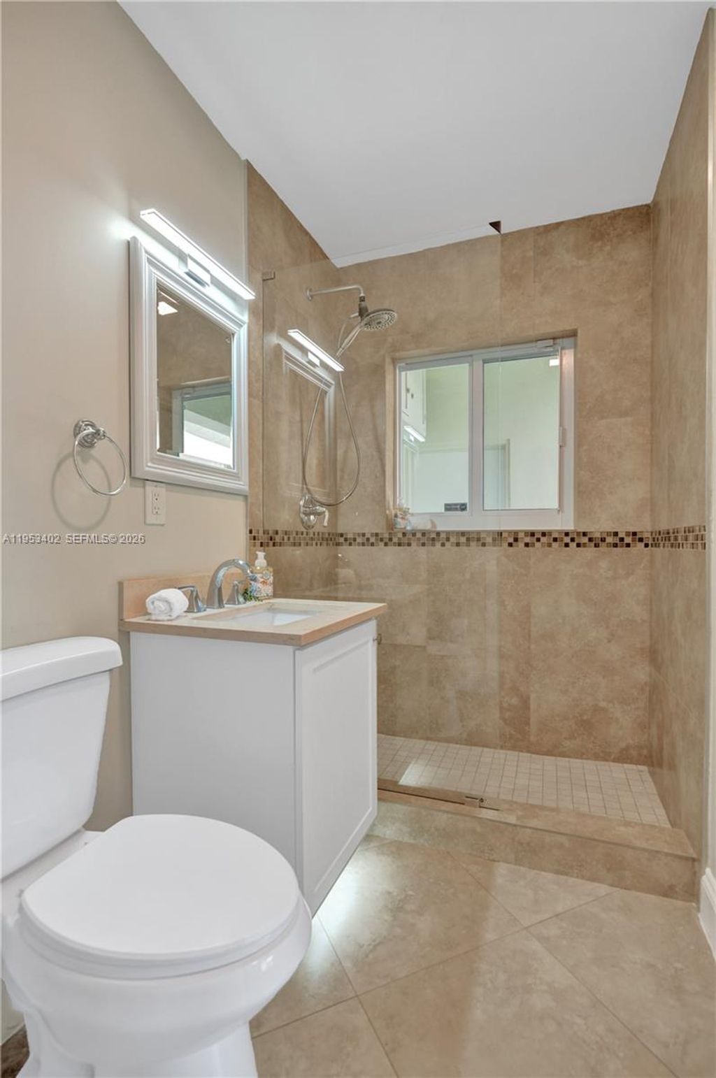 Photo of 1427-1429 NE 17th Ct, Fort Lauderdale, FL 33305 (MLS # A11953402)