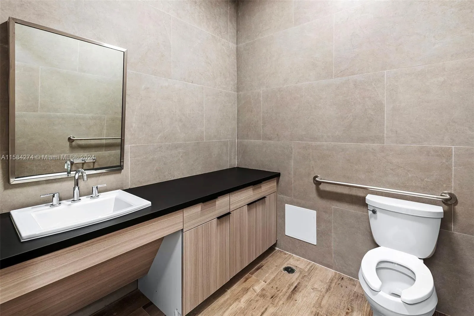 Hollywood, Florida 33021, United States, ,Residential,Active,58099