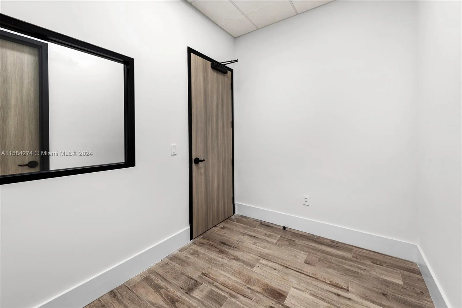 Hollywood, Florida 33021, United States, ,Residential,Active,58099