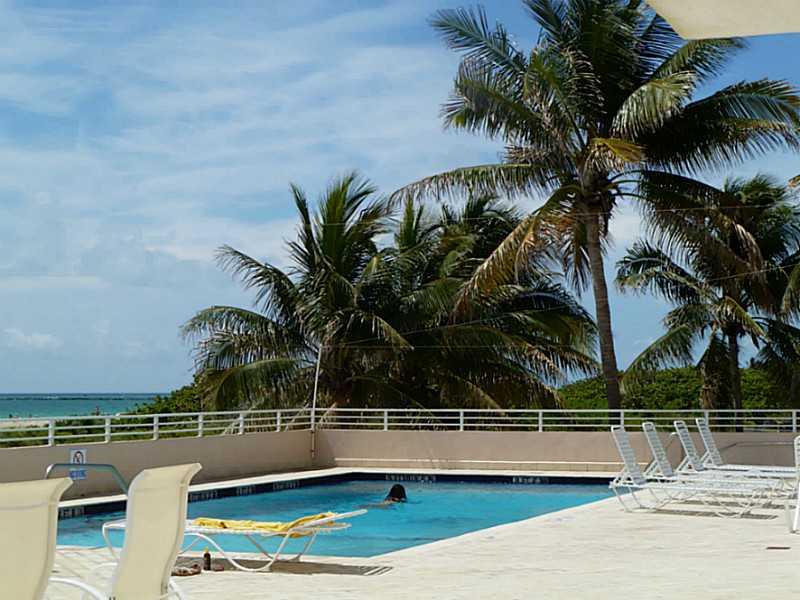 Rarely available spacious 1 bdrm apartment in a secure bldg right in the heart of South Beach. Assigned parking space, private pool overlooking water. Unit features ample closets, new water heater & spacious kitchen.