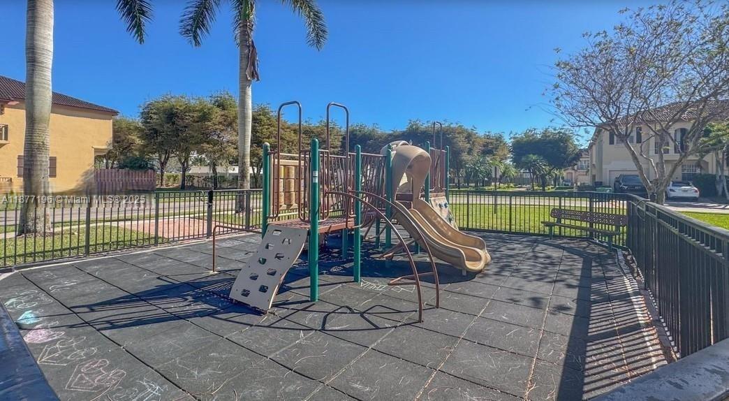 COURTS AT TUSCANY WEST - Residential