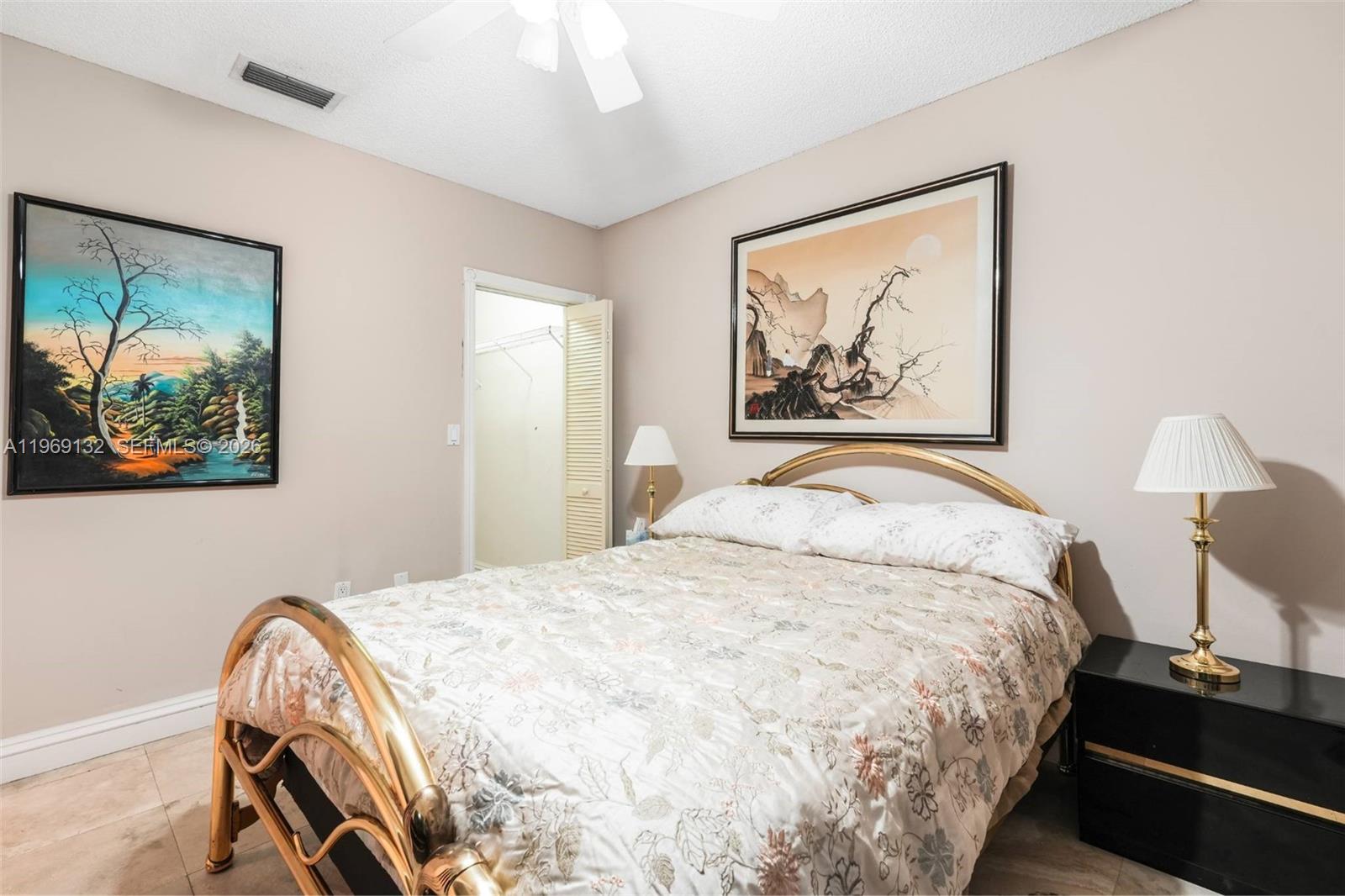 MIAMI LAKES LAKE CYNTHIA - Residential