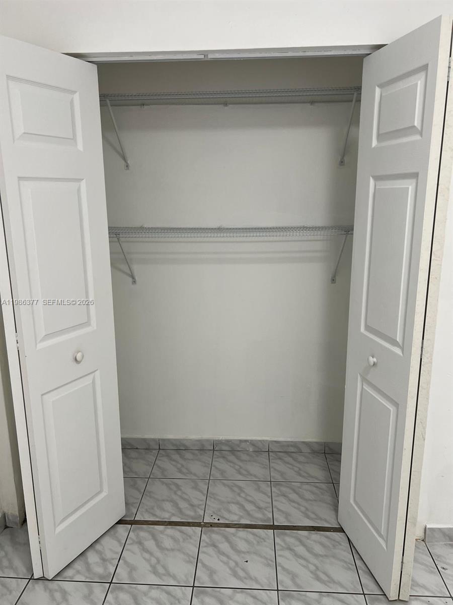 TOWERS NORTH CONDO - Residential Lease