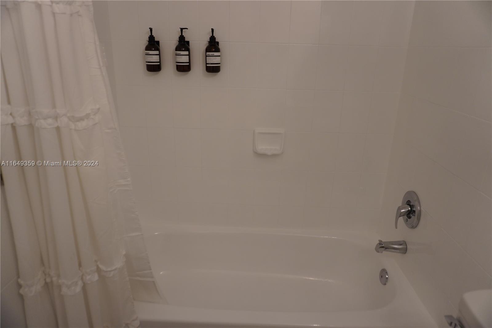 VENETIAN SHORES NO 2 - Residential Lease