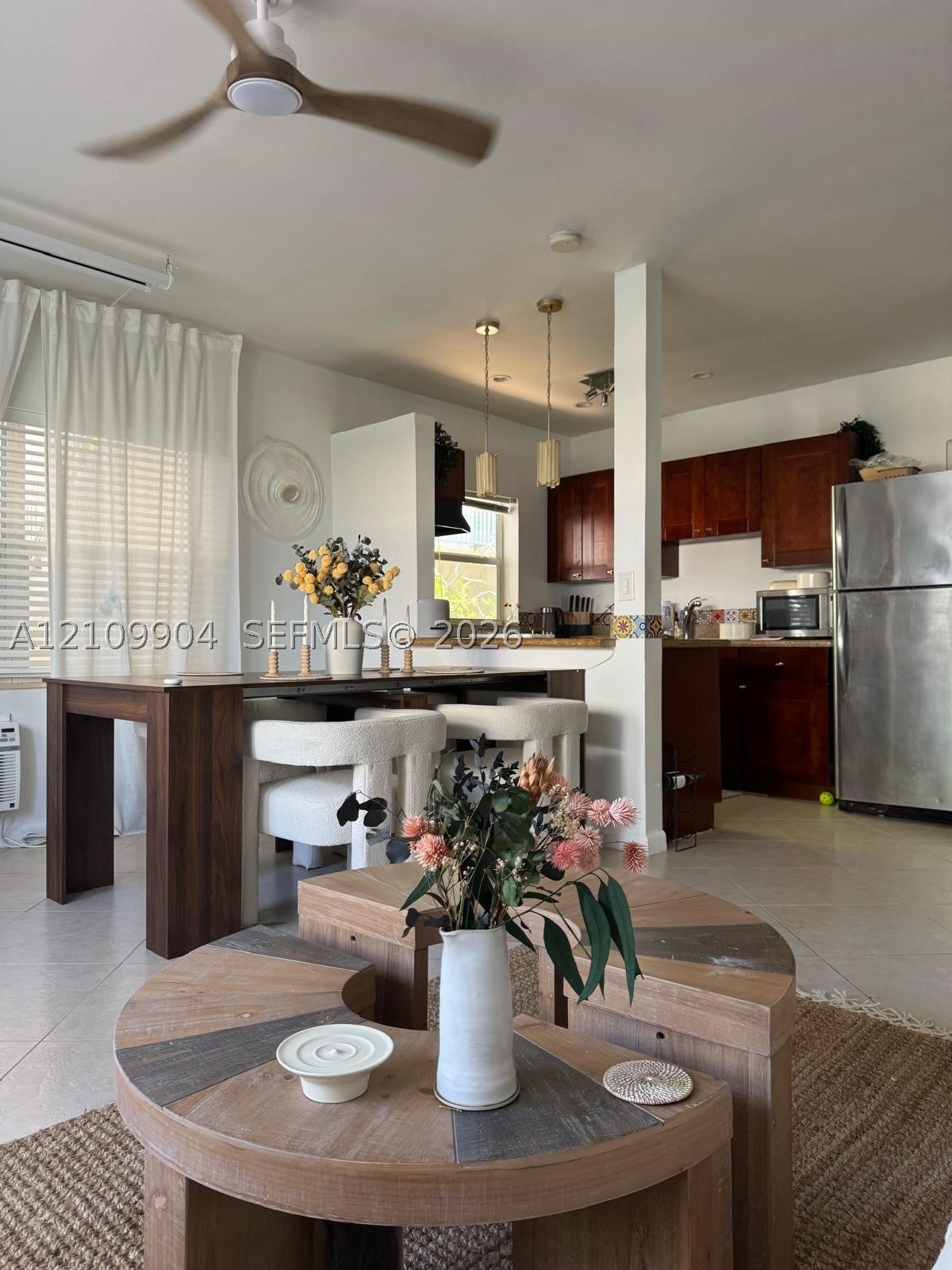 101 Collins Ave 1