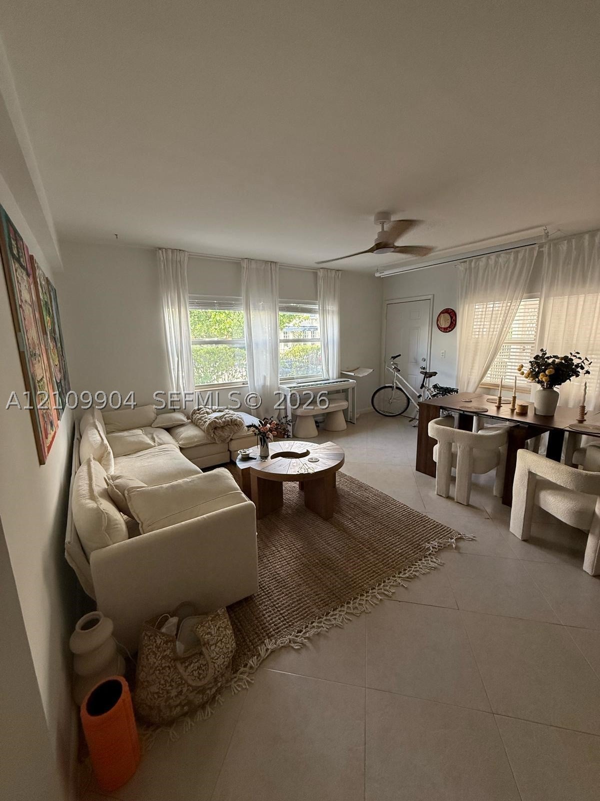 101 Collins Ave 1