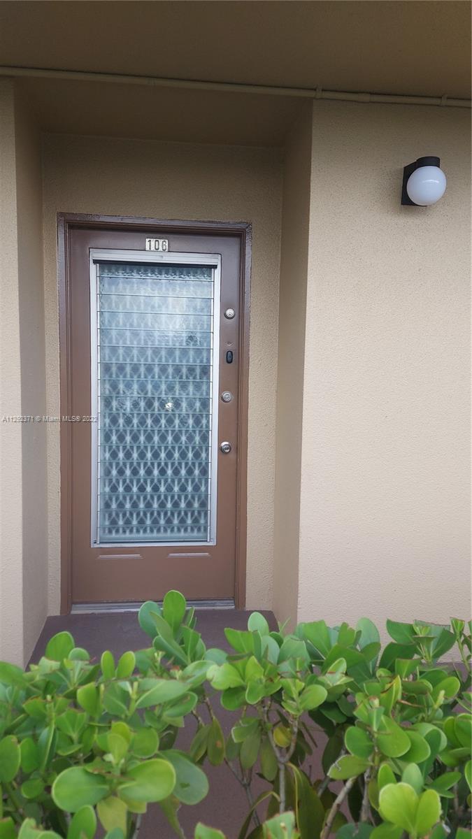 CAMBRIDGE AT CENTURY VILL - Residential Lease