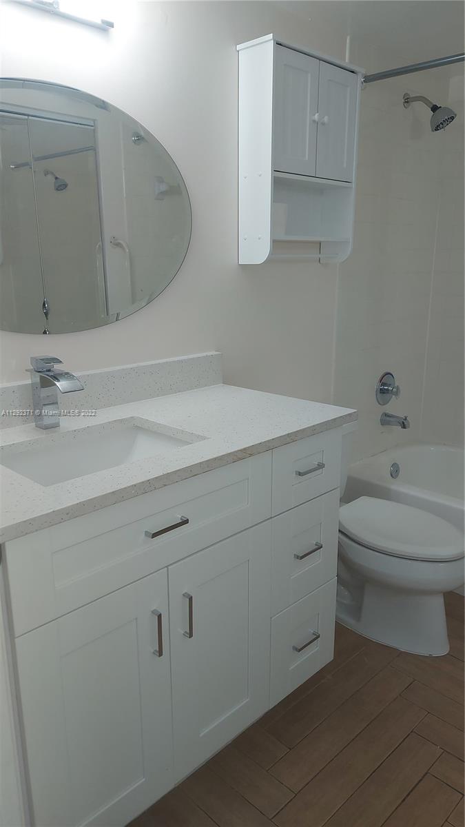 CAMBRIDGE AT CENTURY VILL - Residential Lease