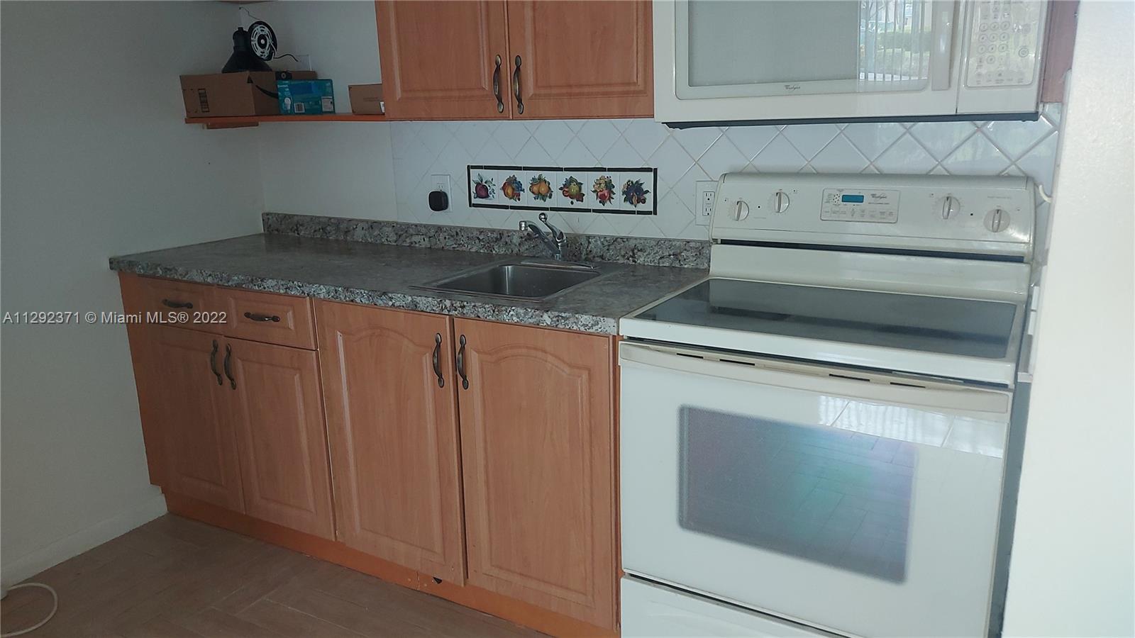 CAMBRIDGE AT CENTURY VILL - Residential Lease