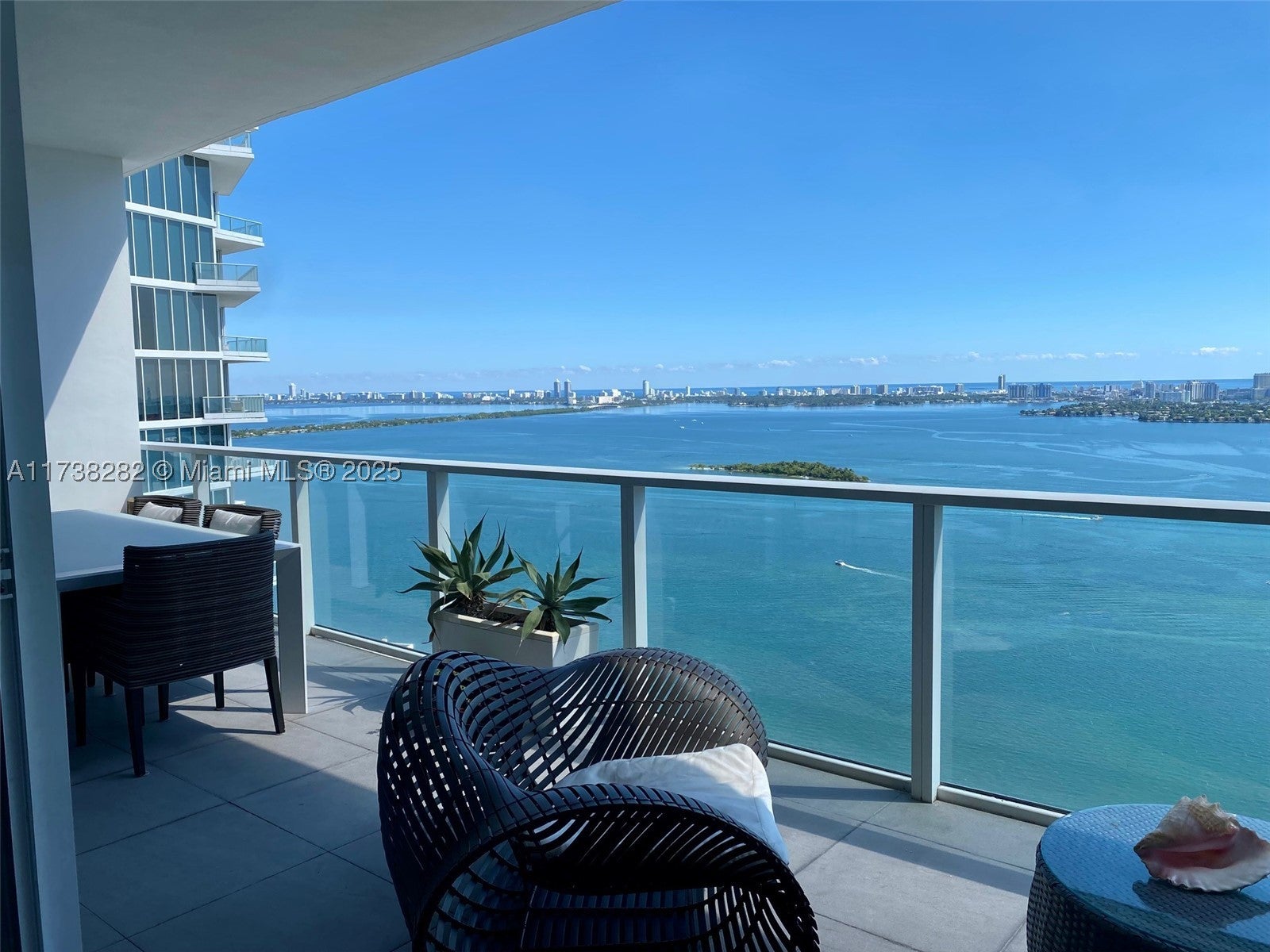2020 N Bayshore Dr 3307