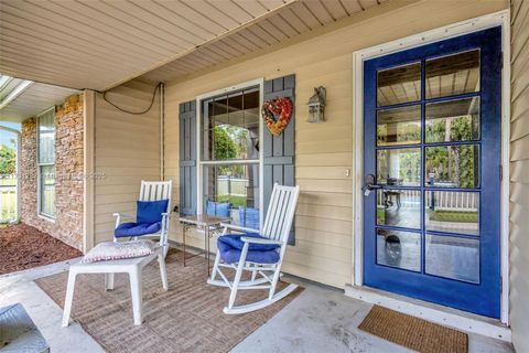 A home in Loxahatchee