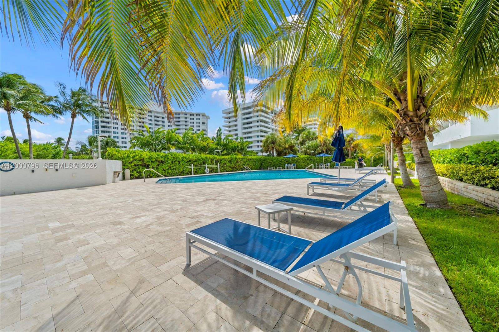 KEY BISCAYNE COMMODORE CL - Residential