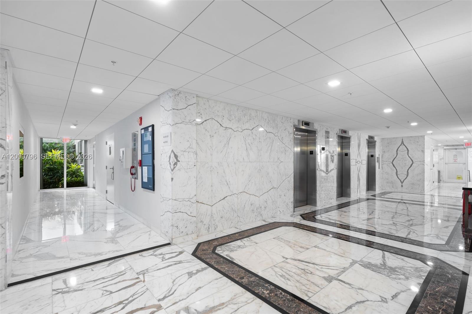 KEY BISCAYNE COMMODORE CL - Residential