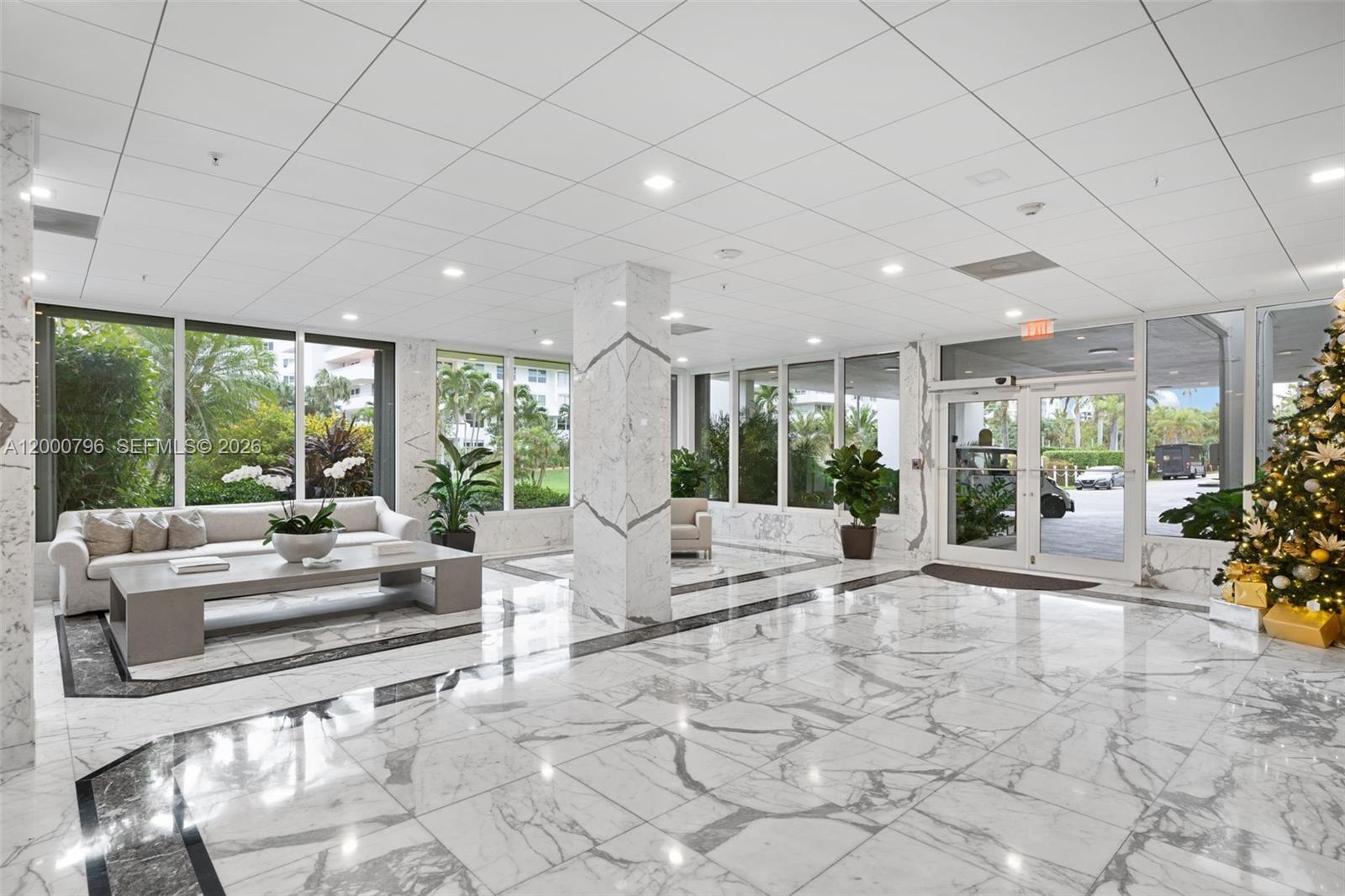 KEY BISCAYNE COMMODORE CL - Residential