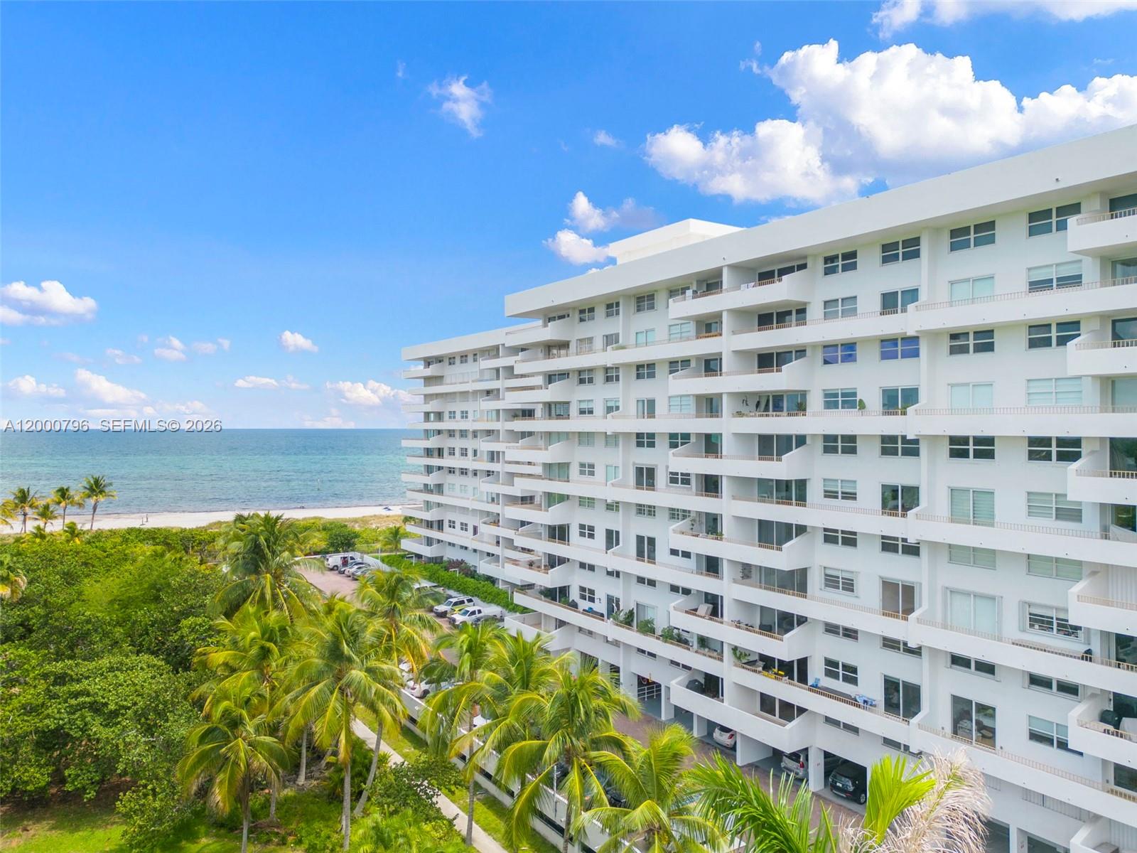 KEY BISCAYNE COMMODORE CL - Residential