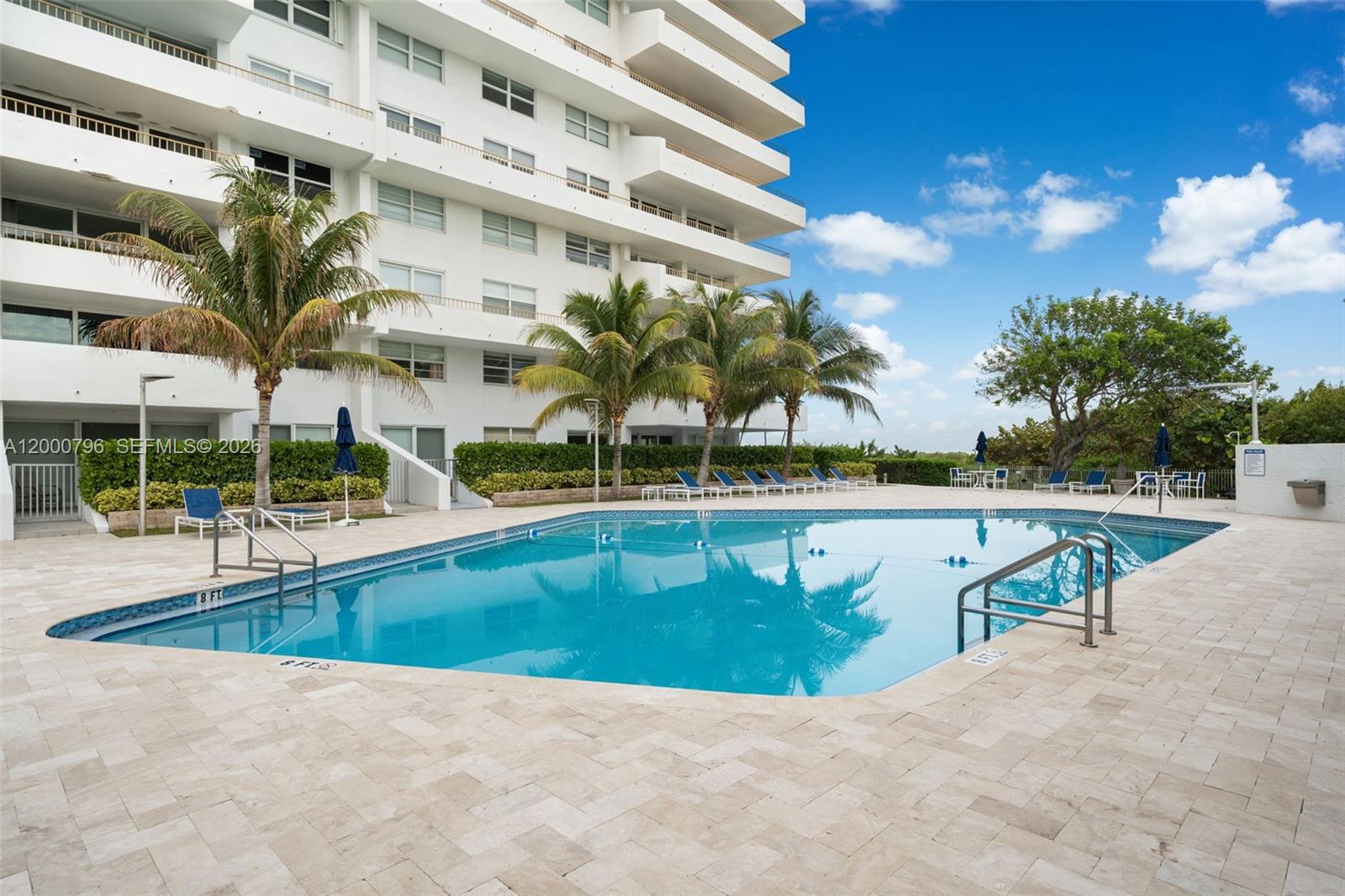 KEY BISCAYNE COMMODORE CL - Residential