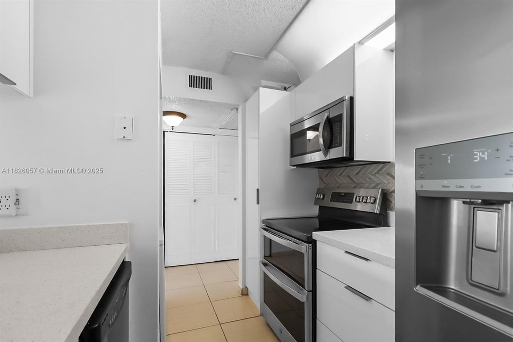 Photo of 10167 Twin Lakes Dr #23-N, Coral Springs, FL 33071 (MLS # A11826057)