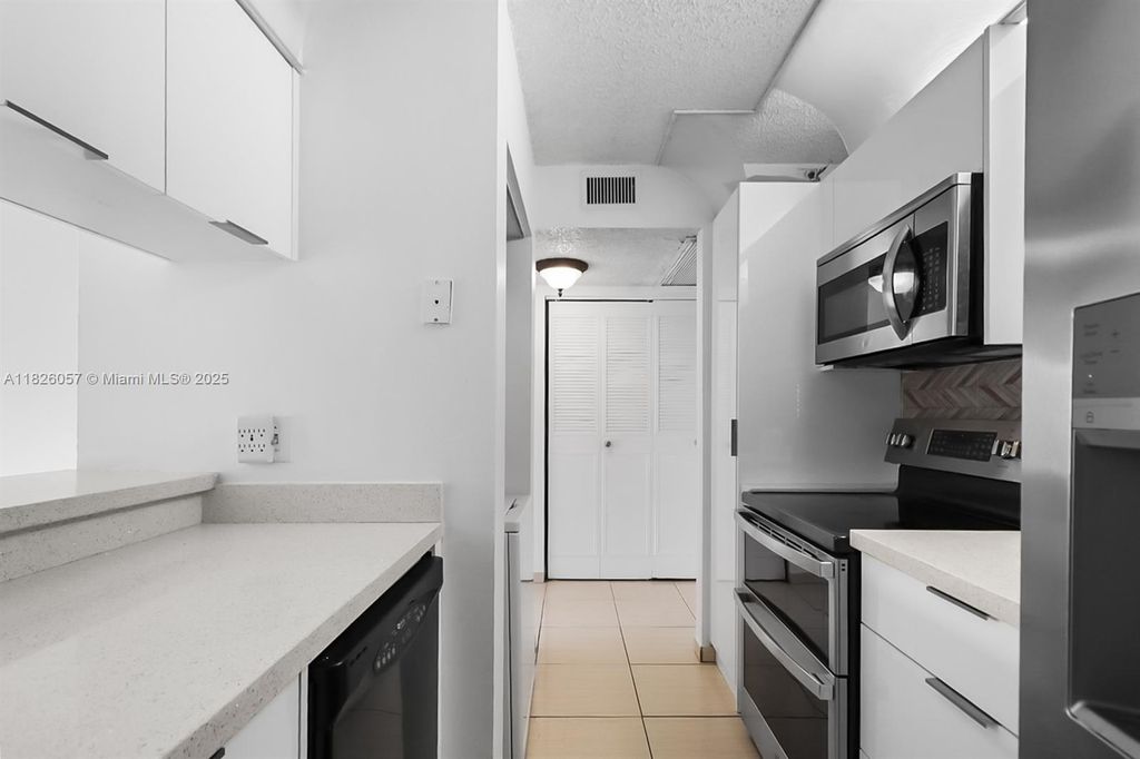 Photo of 10167 Twin Lakes Dr #23-N, Coral Springs, FL 33071 (MLS # A11826057)