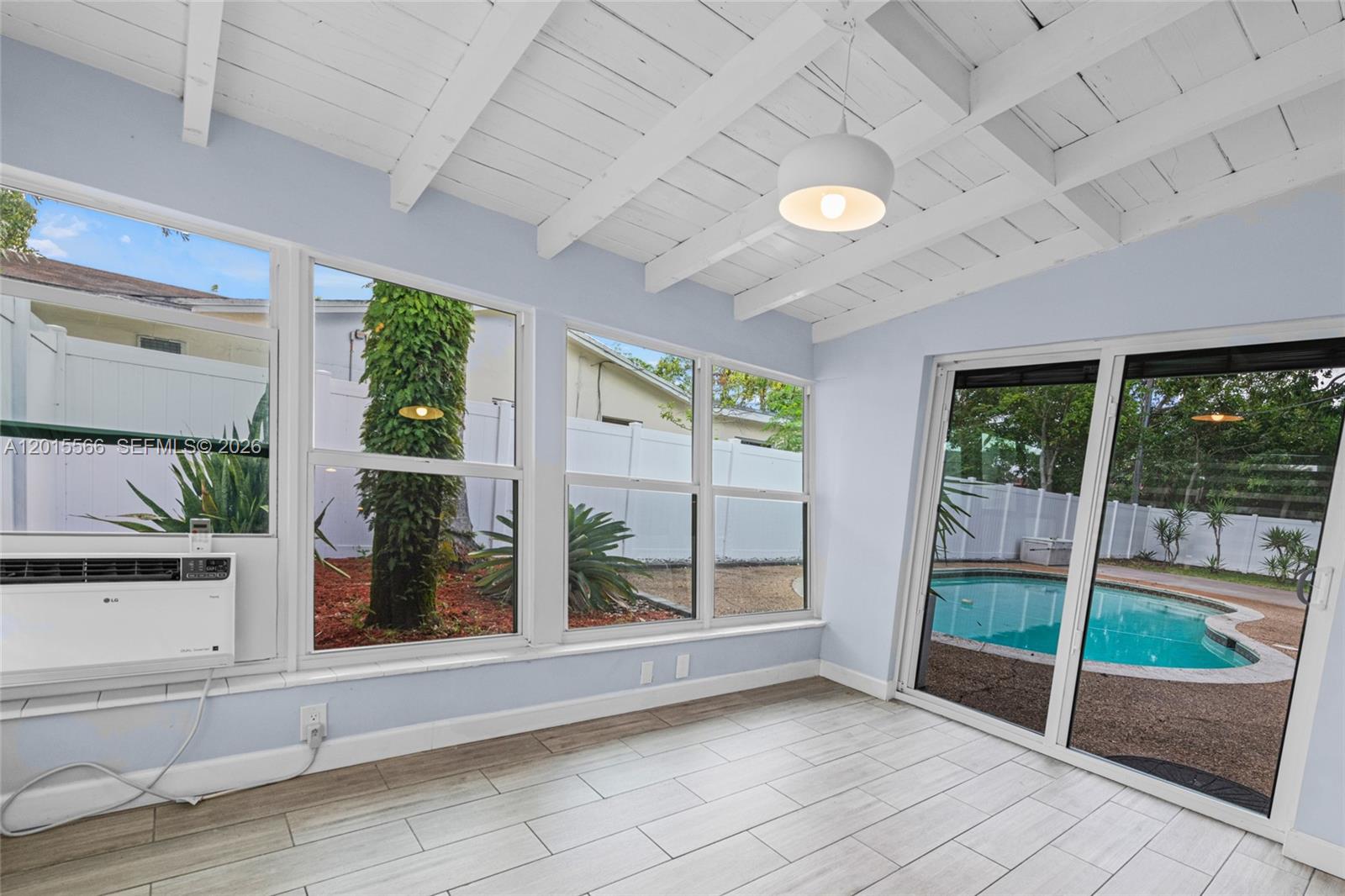 WESTGATE LAKE MANORS - Residential Lease