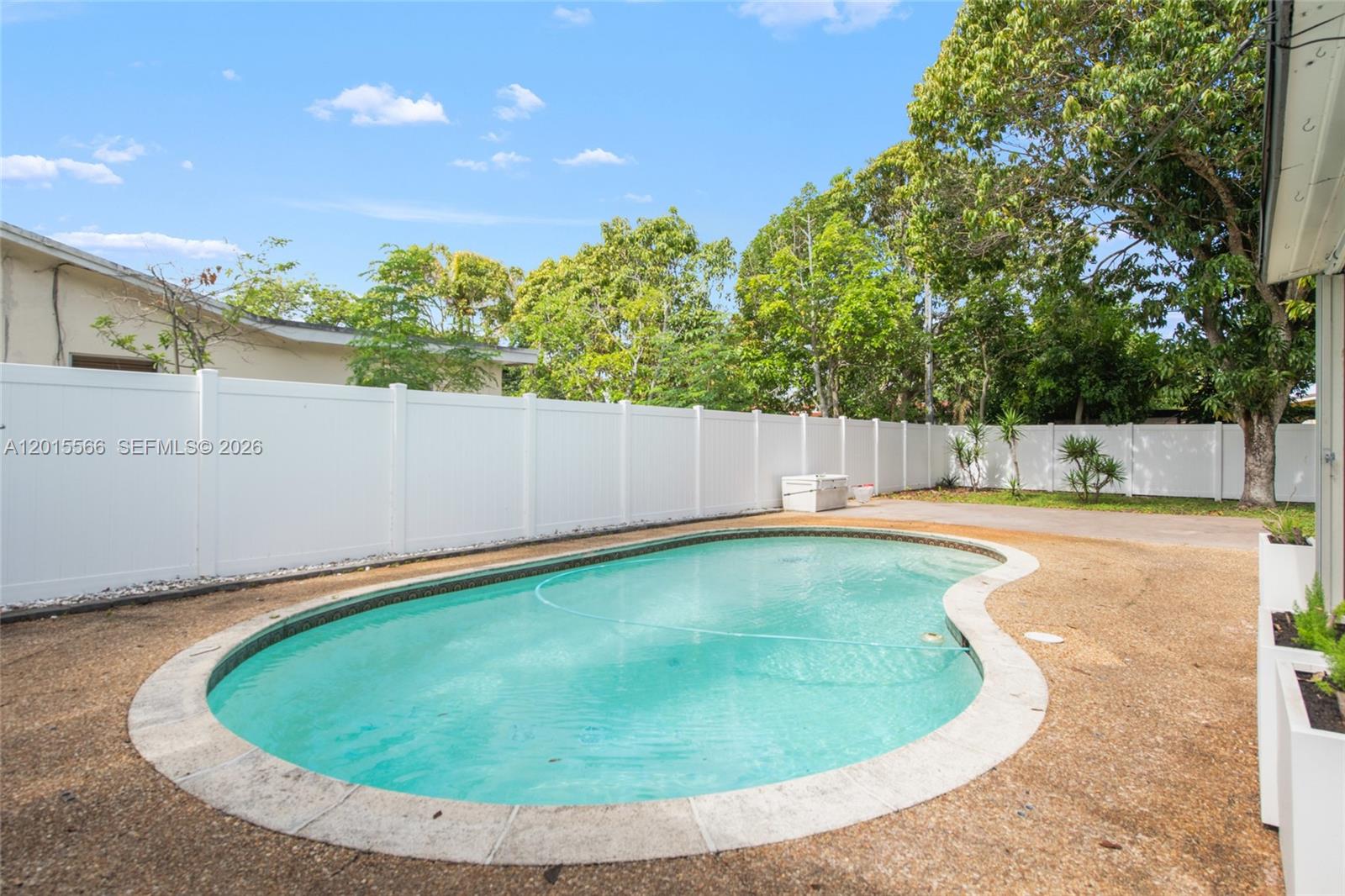 WESTGATE LAKE MANORS - Residential Lease