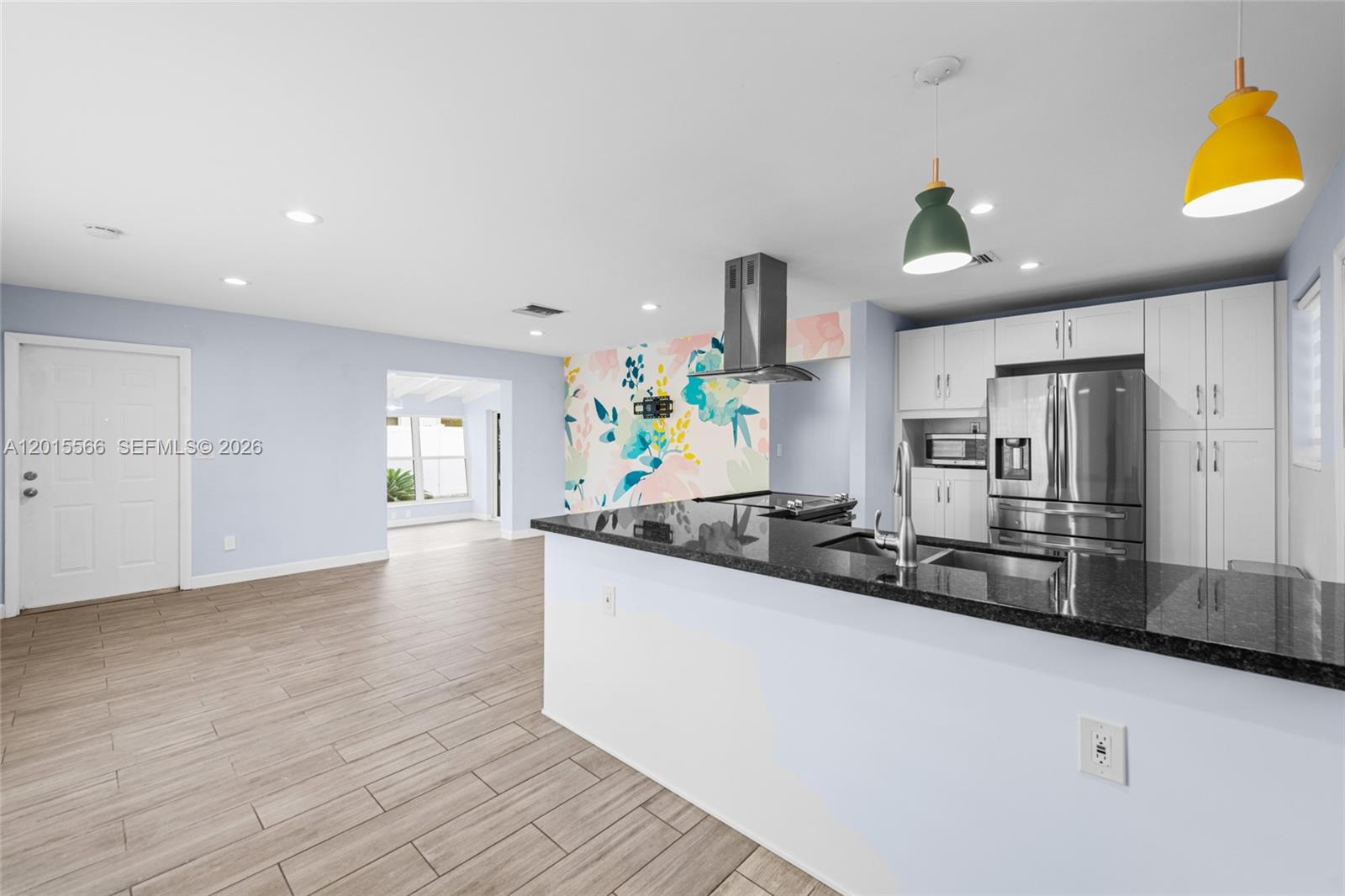 WESTGATE LAKE MANORS - Residential Lease