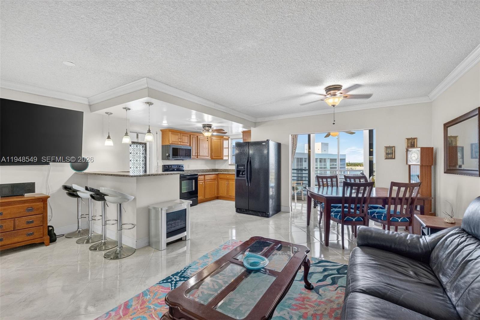 2731 NE 14th St Cswy 1019