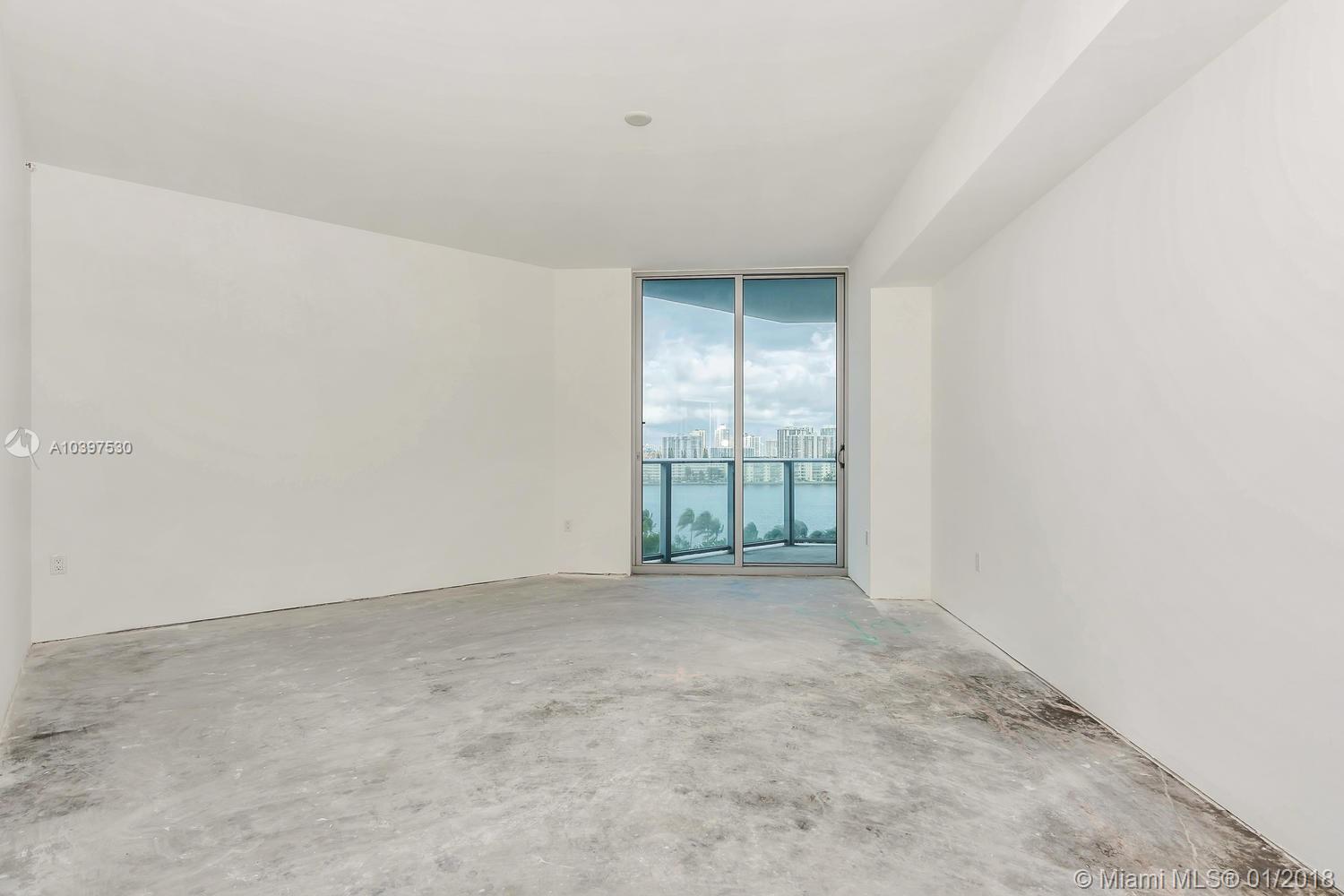 Marina Palms - Residential