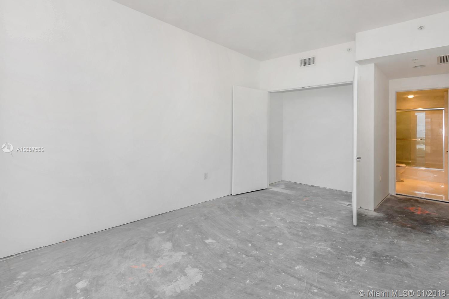 Marina Palms - Residential