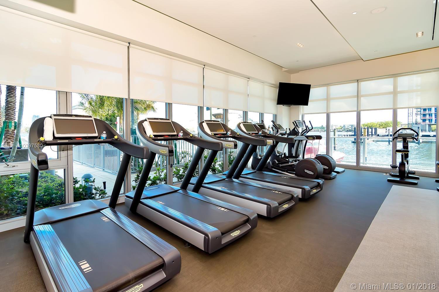 Marina Palms - Residential