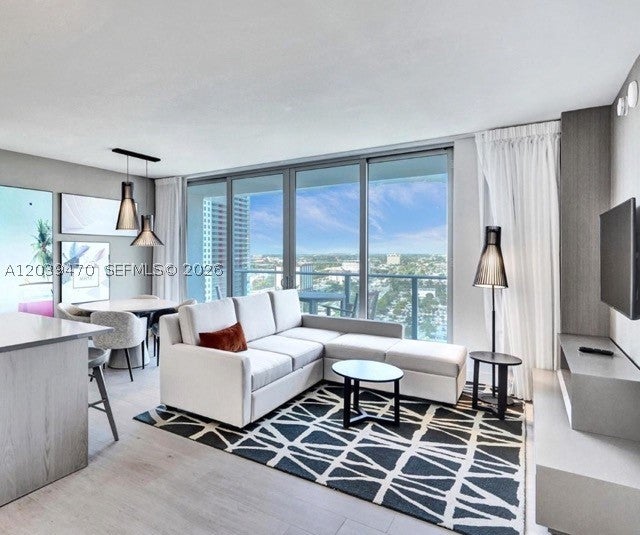 4010 S Ocean Dr R1206
