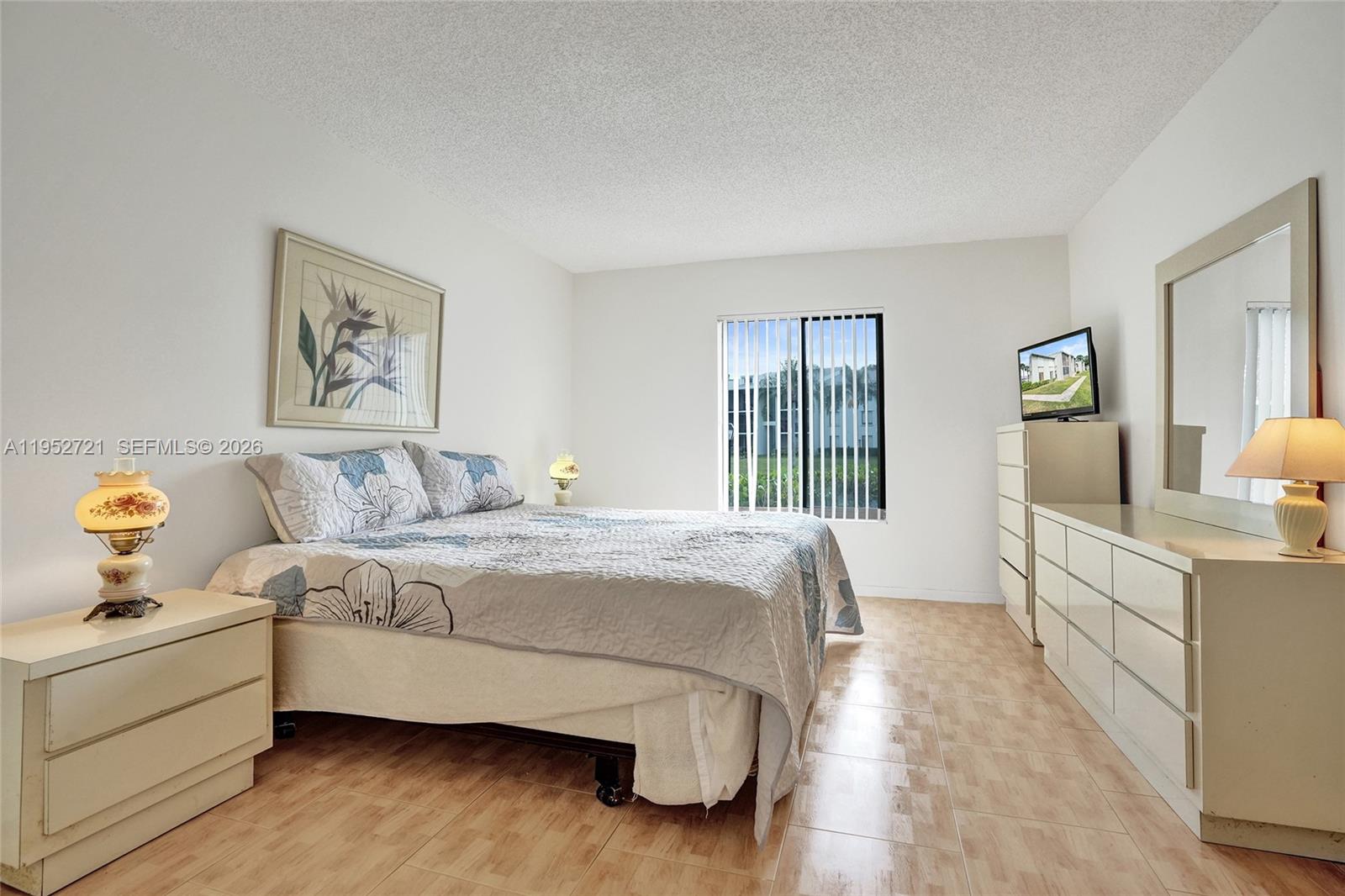 PALM CLUB WEST VILLAGE 1 - Residential