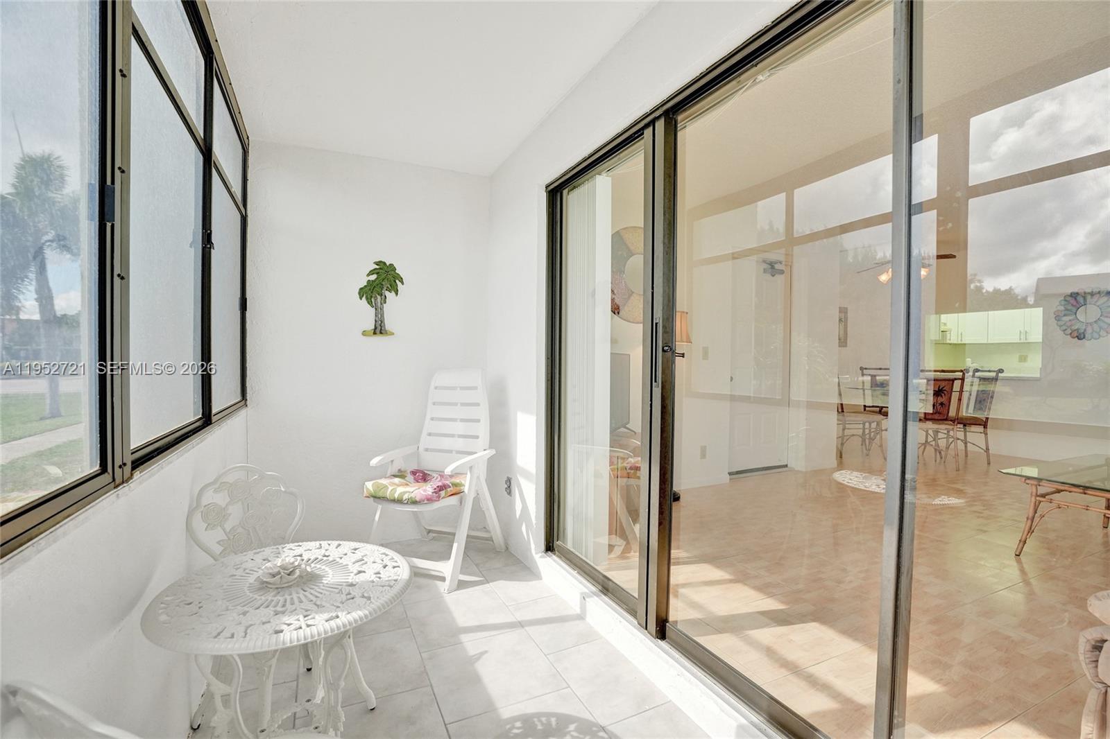 PALM CLUB WEST VILLAGE 1 - Residential