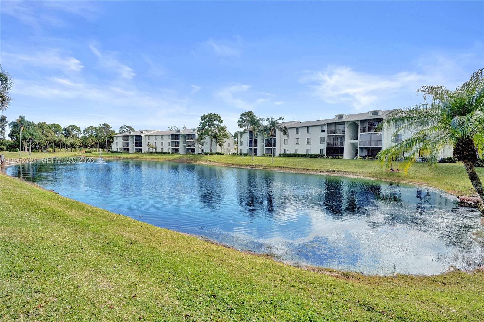 PALM CLUB WEST VILLAGE 1 - Residential