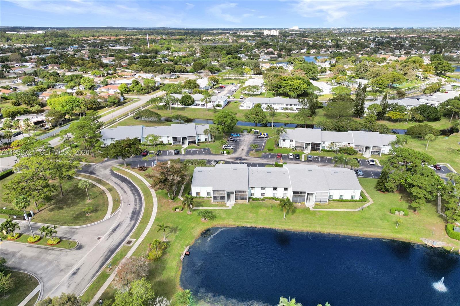 PALM CLUB WEST VILLAGE 1 - Residential