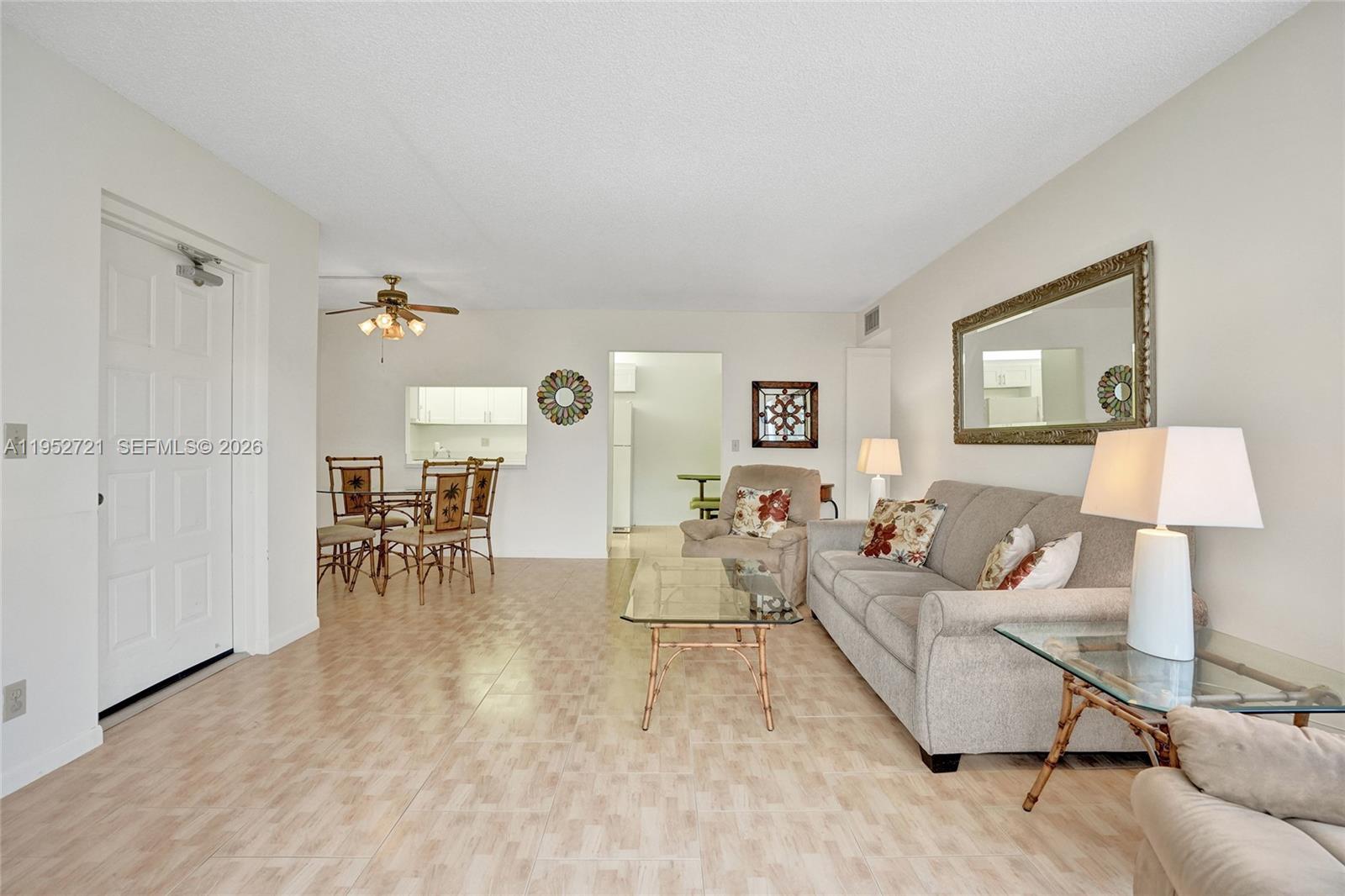 PALM CLUB WEST VILLAGE 1 - Residential